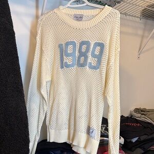 Taylor Swift 1989 Long Sleeve Shirt from Summer Collection